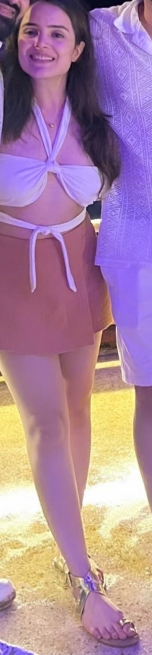 Simran Dhanwani 7